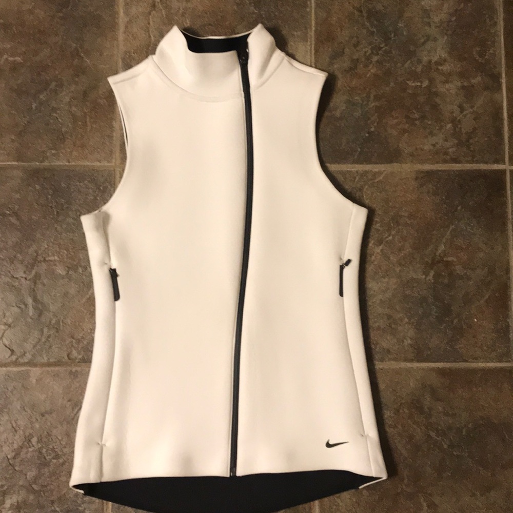 Nike Therma-fit vest